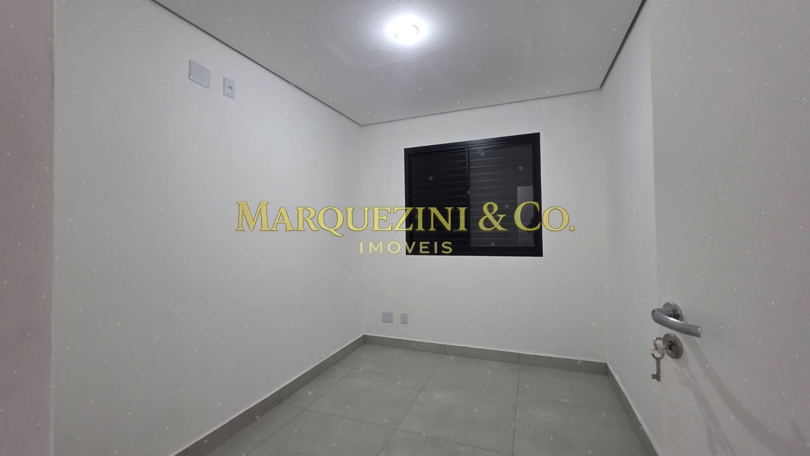 Apartamento 2 dormitórios com vaga