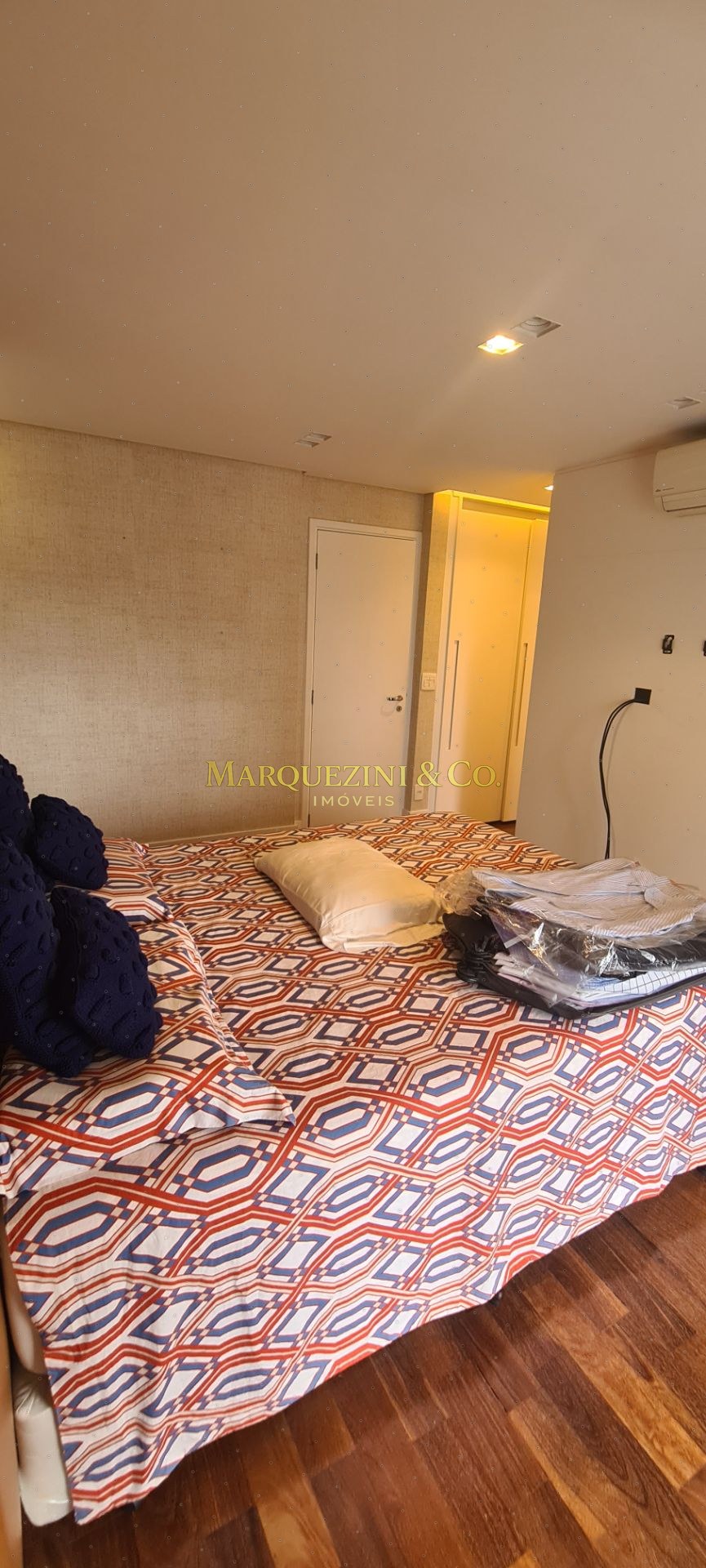Apartamento locação condomínio clube