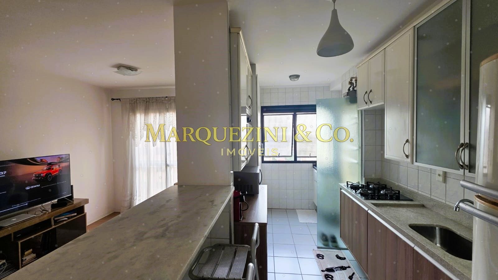 Apartamento 56 metros quadrados com 2 dormitórios com vaga coberta.