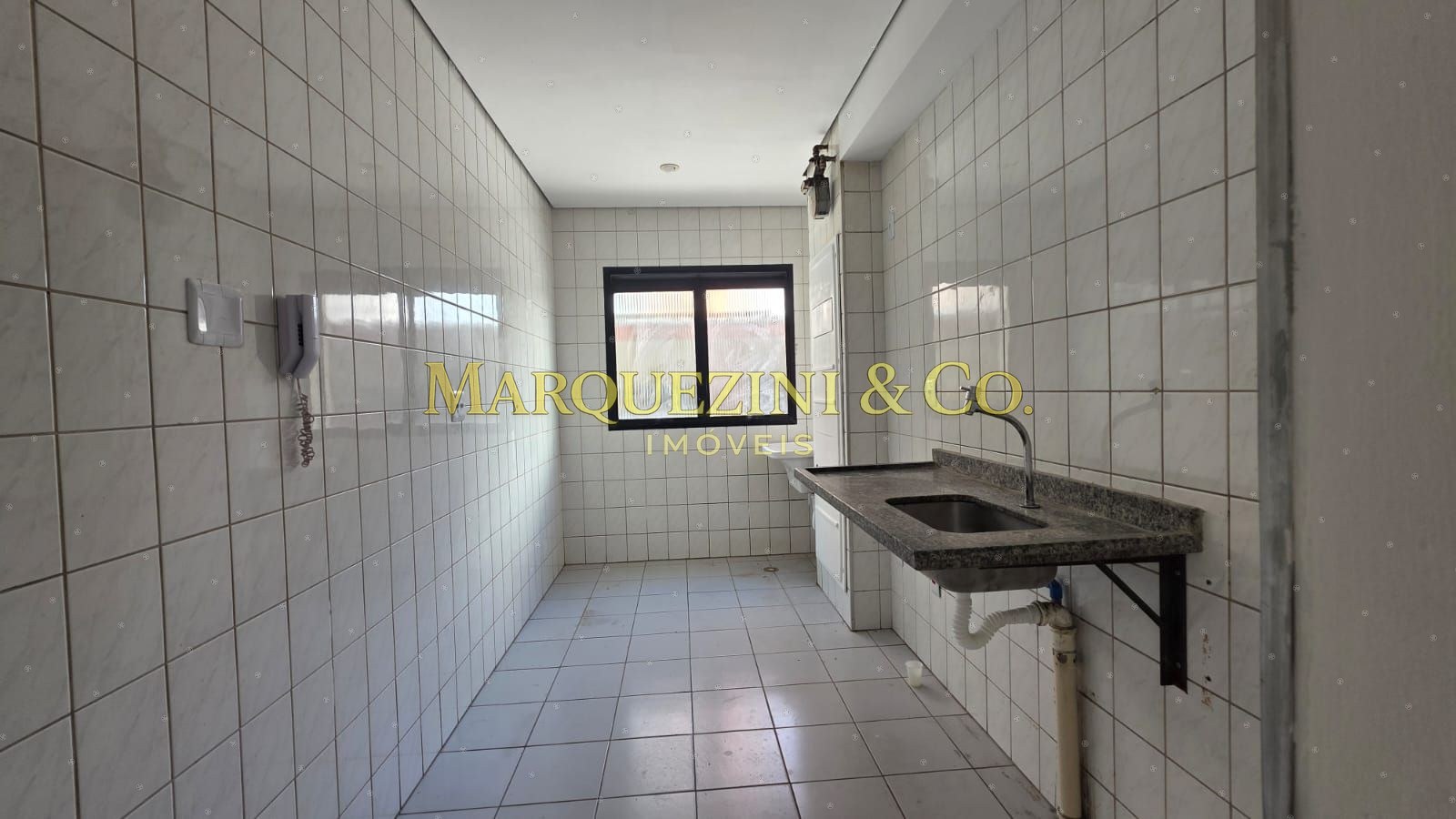 Apartamento 2 dormitórios com vaga