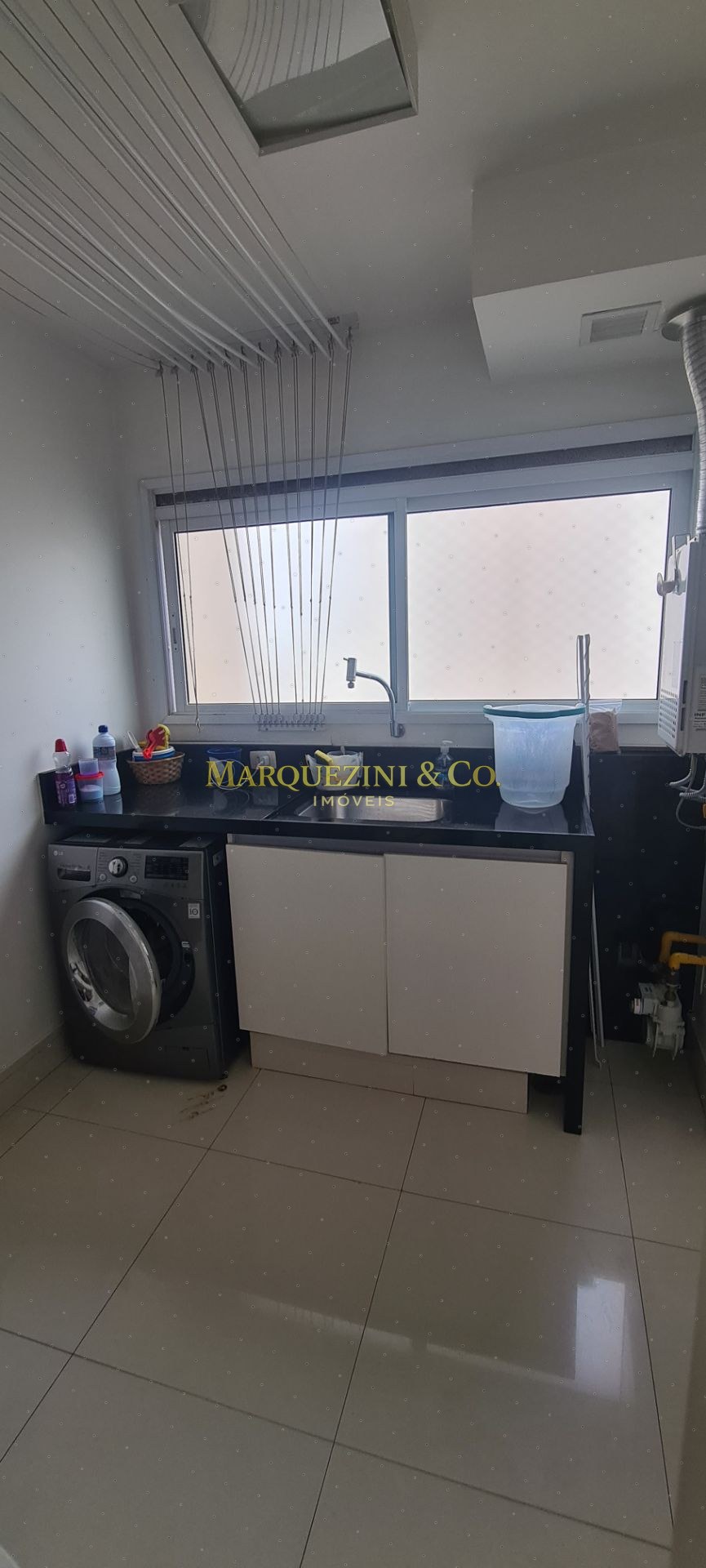 Apartamento locação condomínio clube