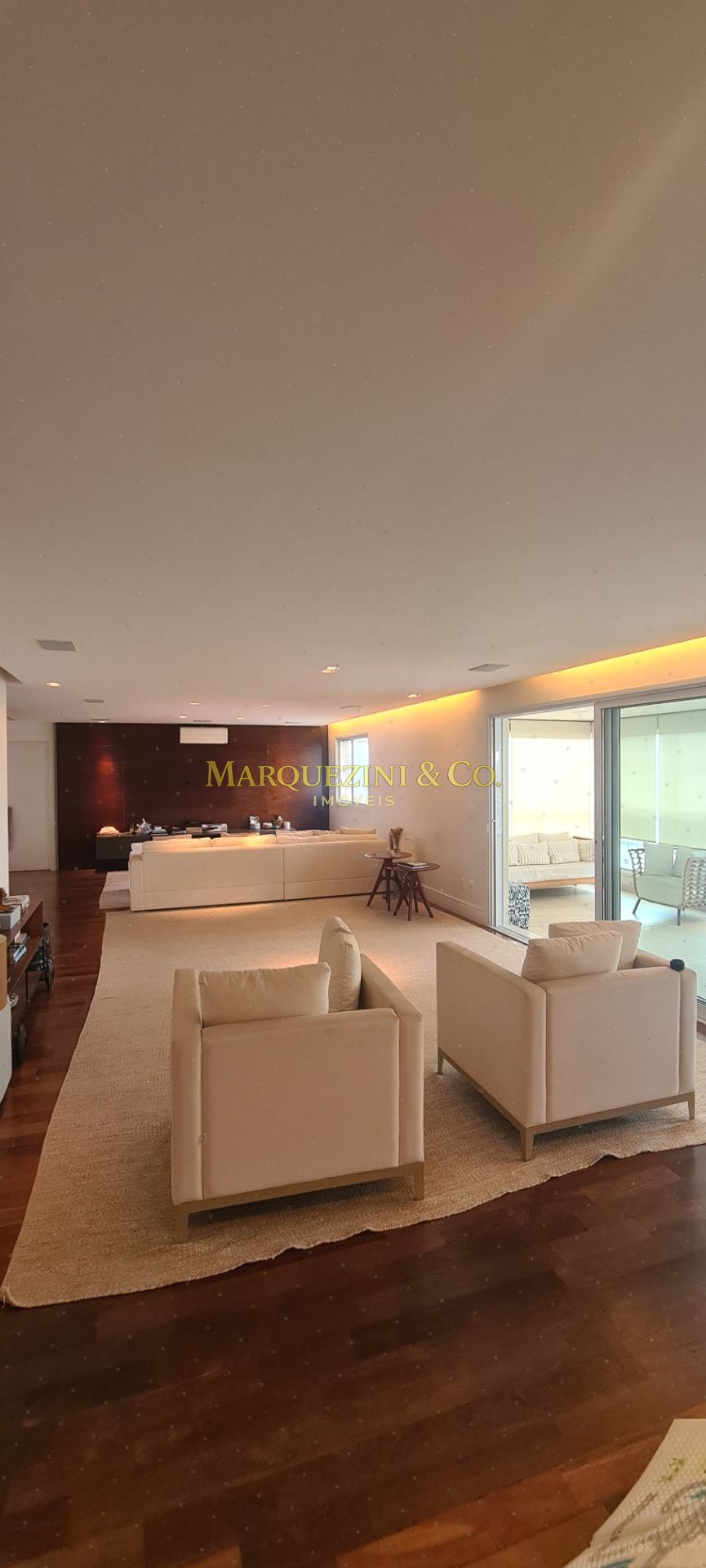 Apartamento locação condomínio clube