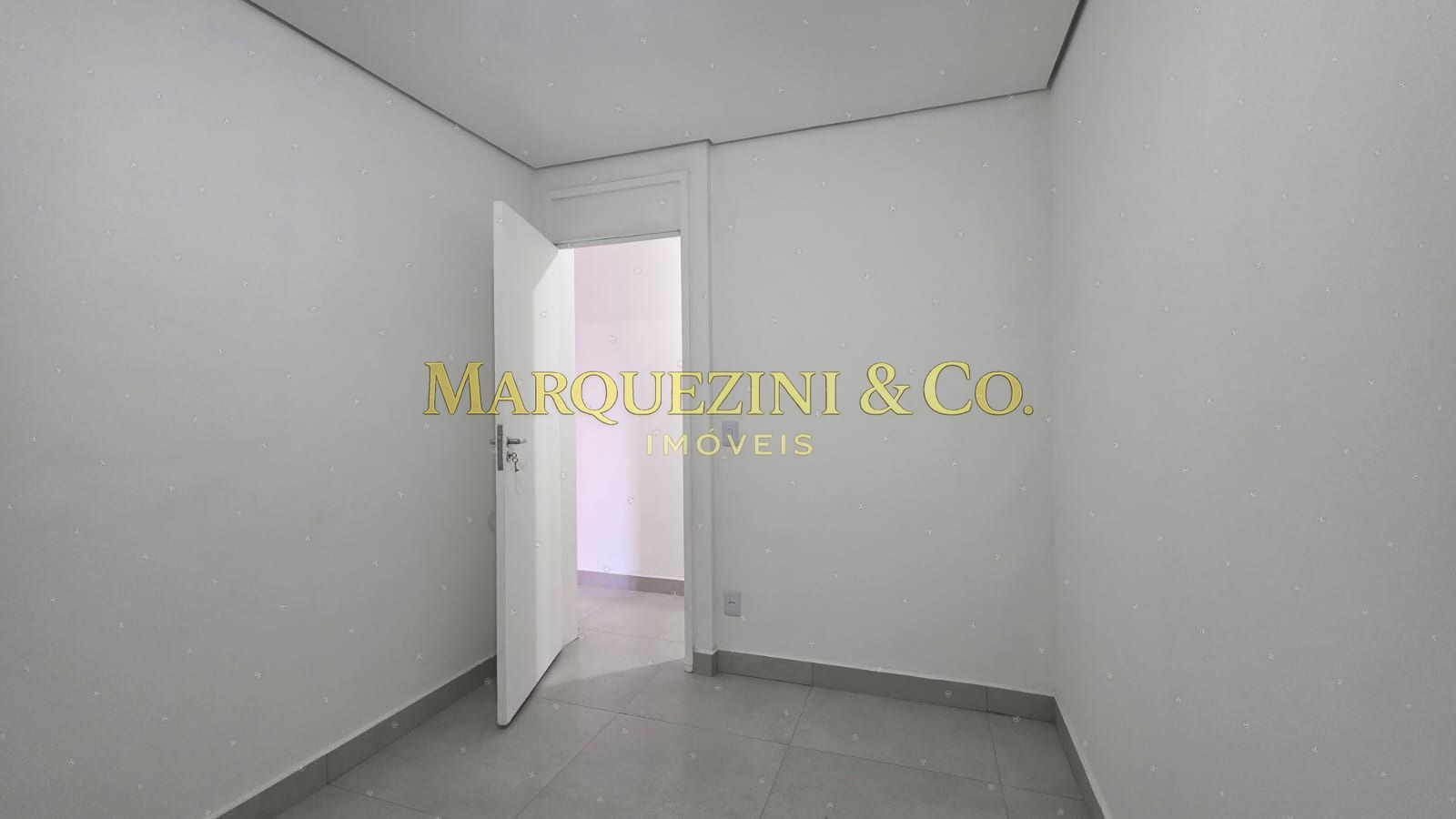 Apartamento 2 dormitórios com vaga