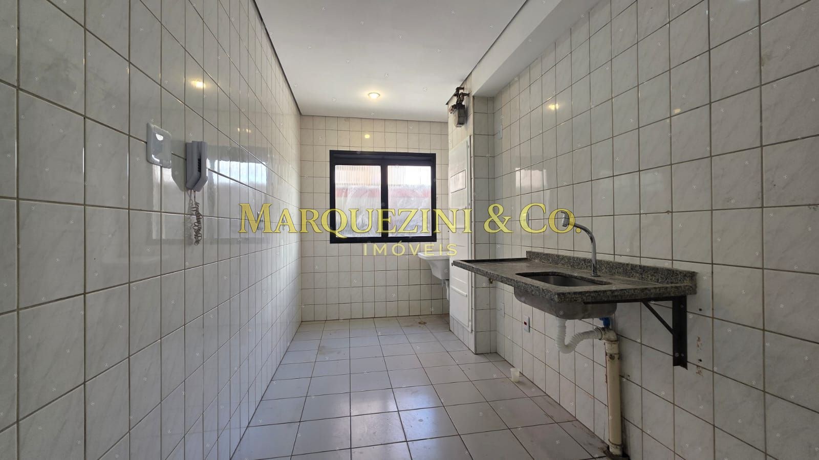 Apartamento 2 dormitórios com vaga