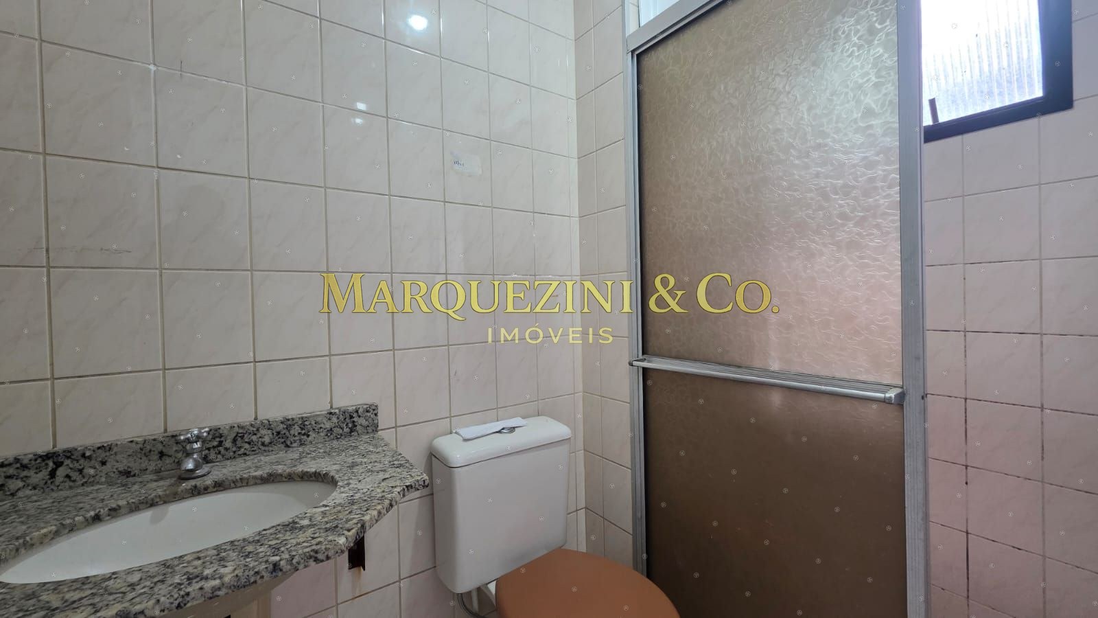 Apartamento 2 dormitórios com vaga