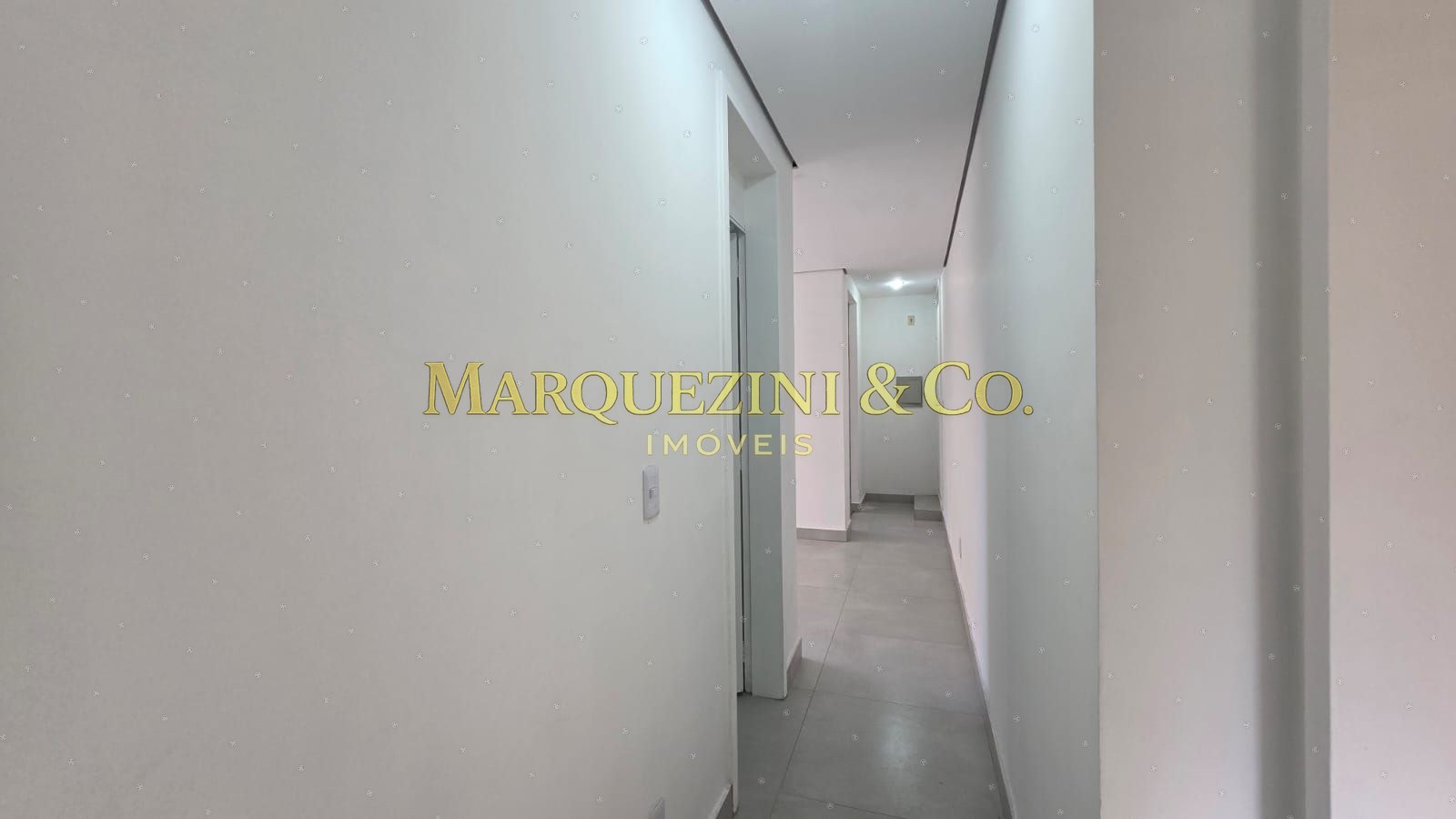 Apartamento 2 dormitórios com vaga