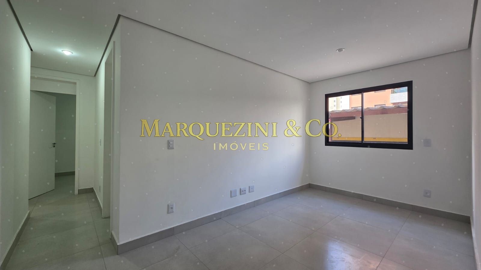 Apartamento 2 dormitórios com vaga